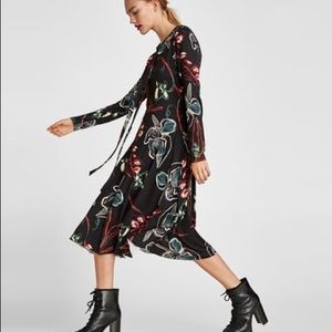 Zara DRESS WITH BOW AT THE NECK 2017